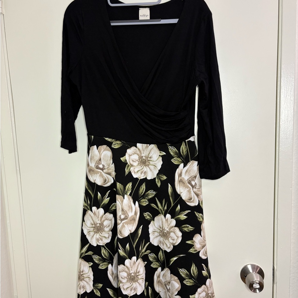 Kaileigh Black Women’s Medium Floral White Green Wrap Dress Midi Length